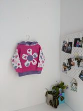 Load image into Gallery viewer, Kid&#39;s pink fleece hoodie with flower
