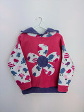 Load image into Gallery viewer, Kid&#39;s pink fleece hoodie with flower
