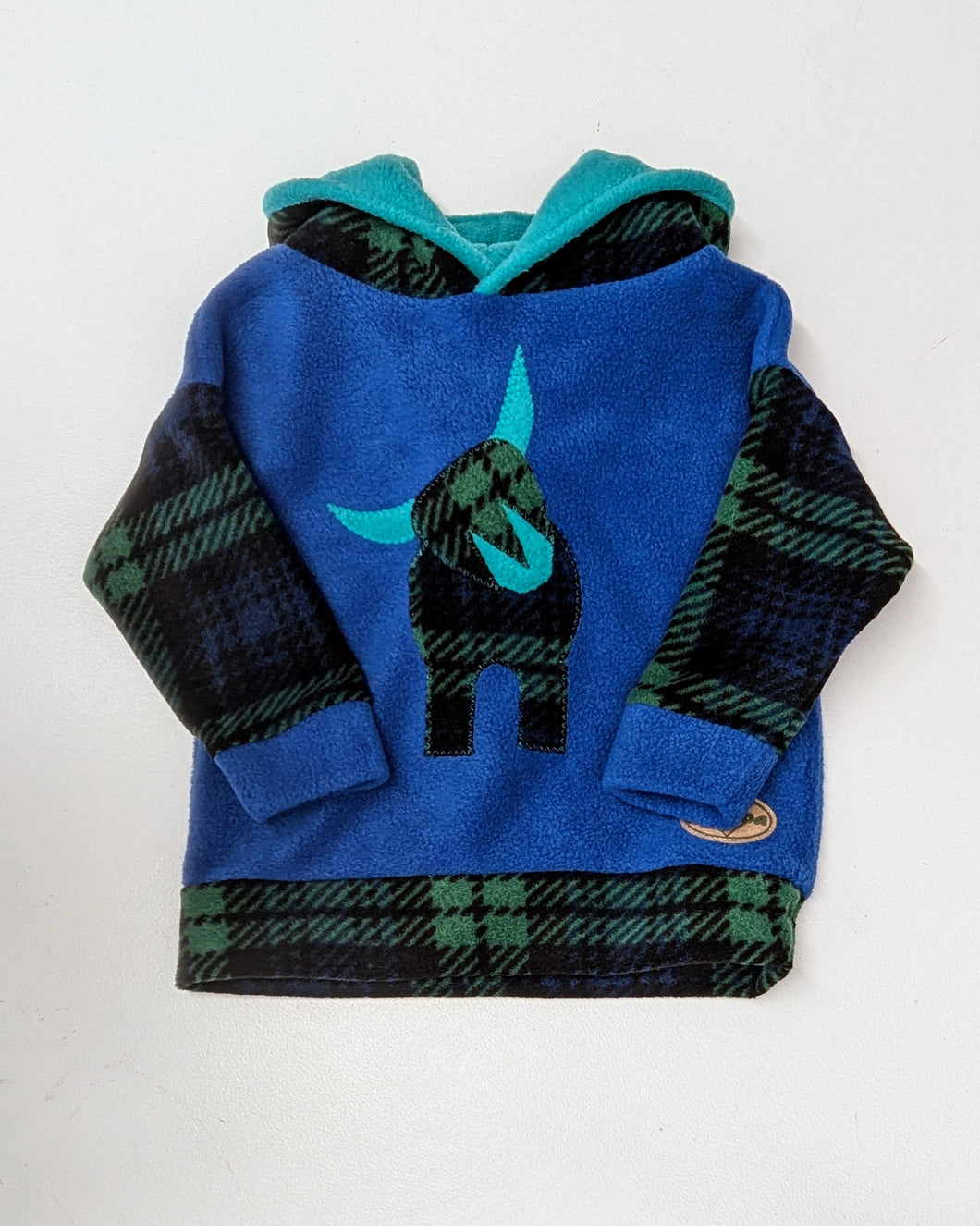 Kid's cobalt fleece hoodie with Highland cow