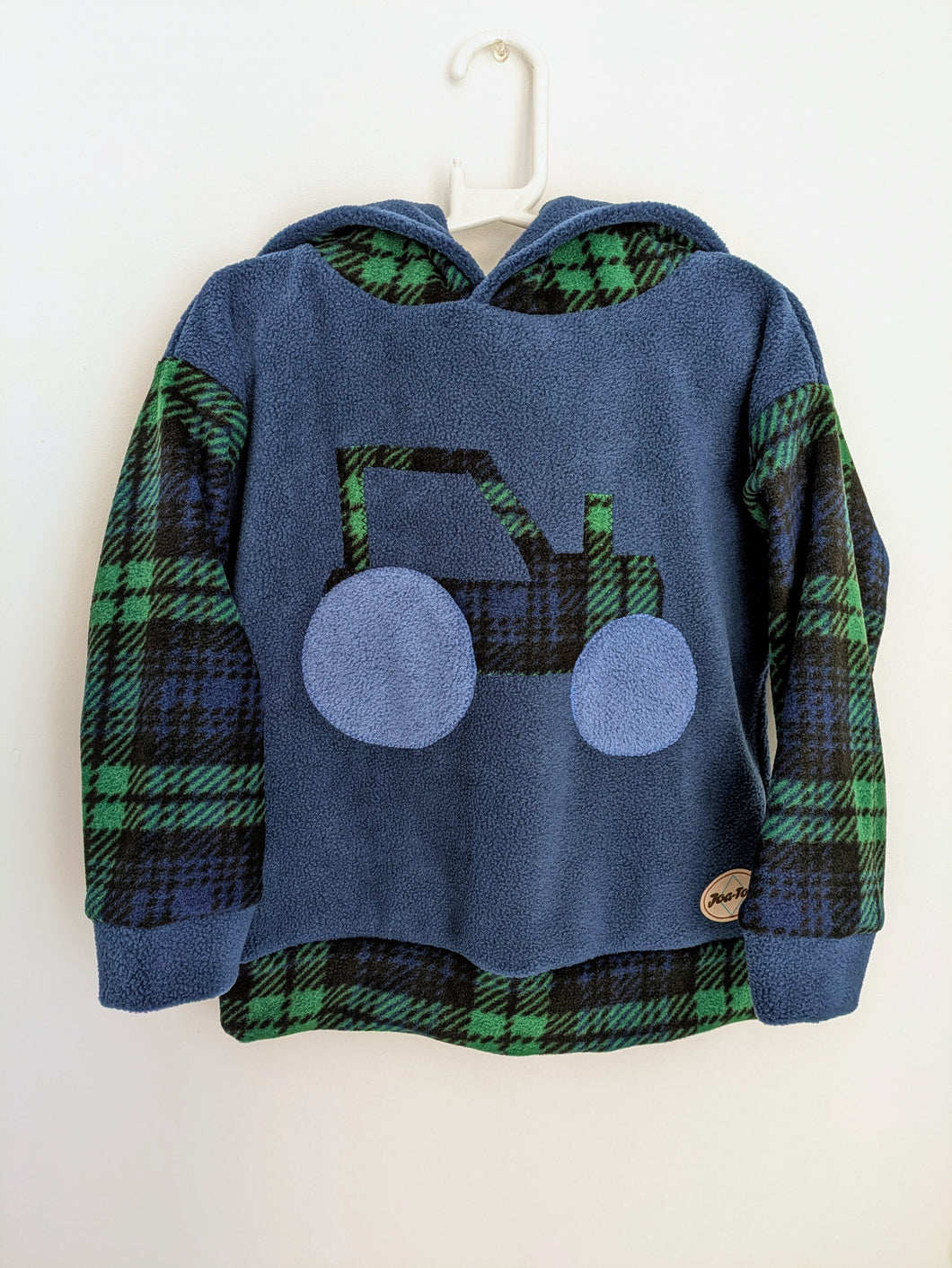 Kid's navy blue fleece hoodie with Black Watch tartan tractor